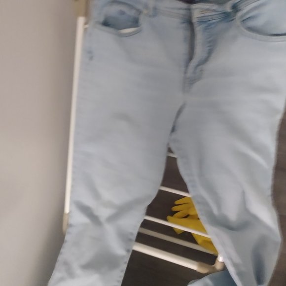 Gloria Vanderbilt Amanda Jean - Picture 4 of 5